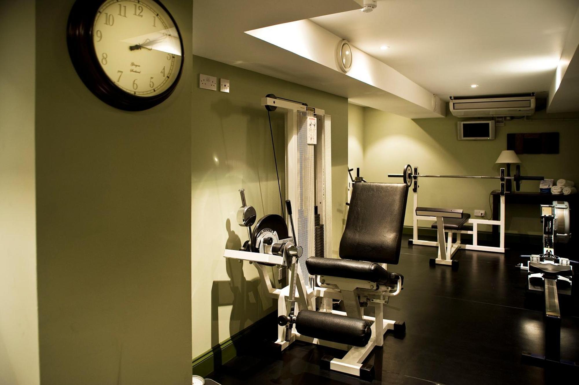 德文郡花园杜文酒店 格拉斯哥 外观 照片 The gym at the hotel