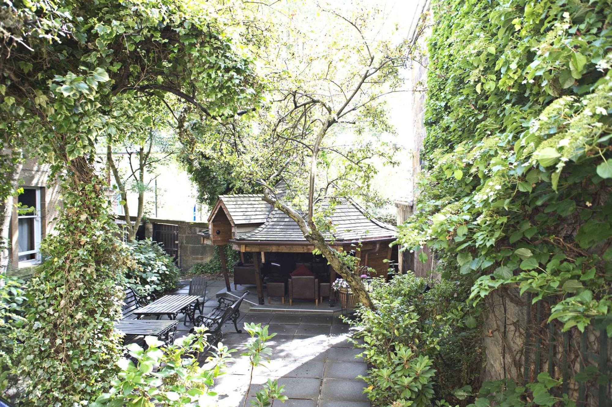 德文郡花园杜文酒店 格拉斯哥 外观 照片 The entrance to the garden